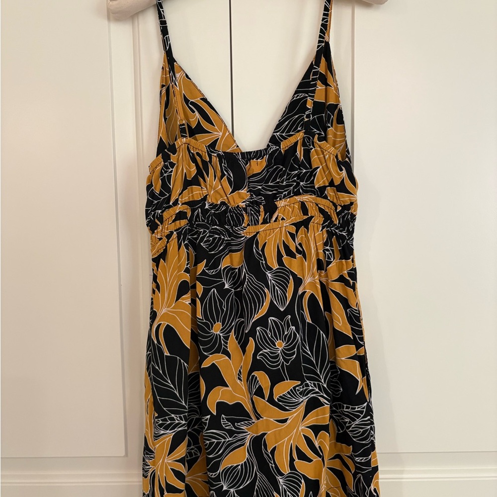 Women’s gathered waist v neck strap slipdress - Picture 3 of 6